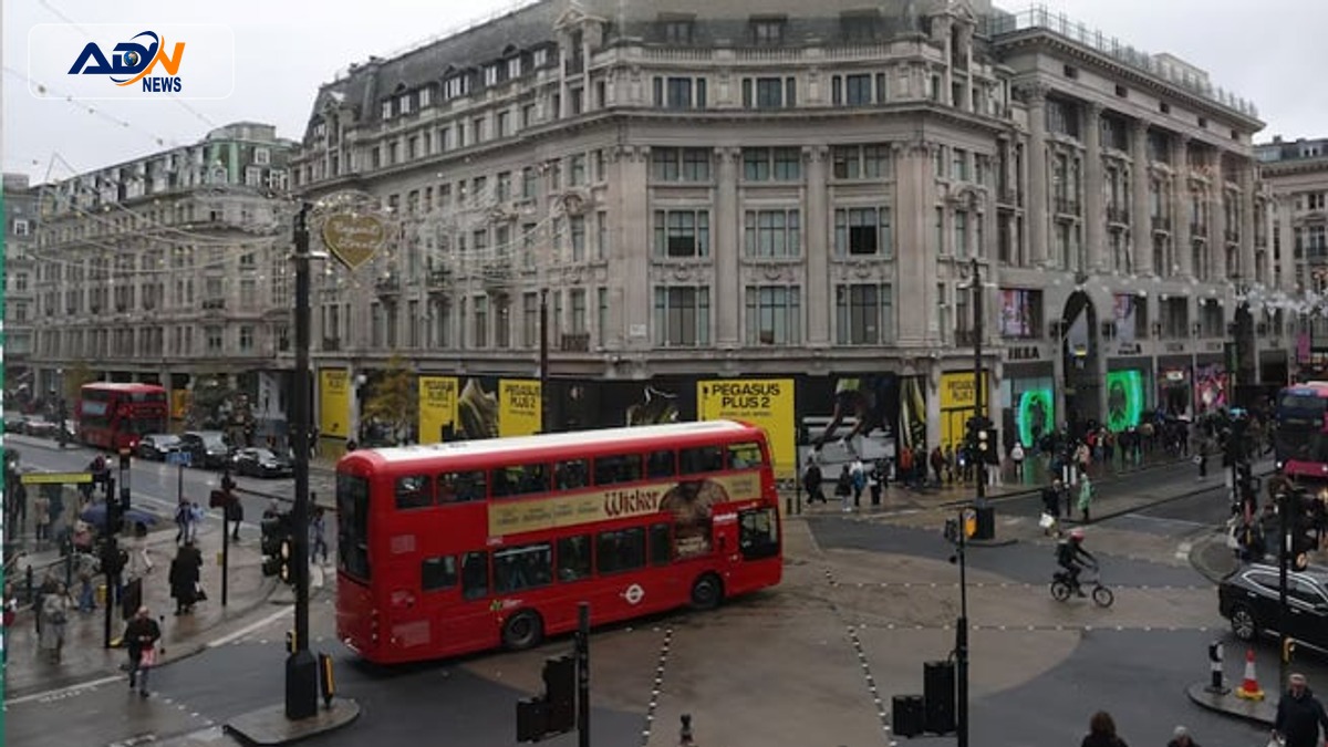 Oxford Street traffic closure