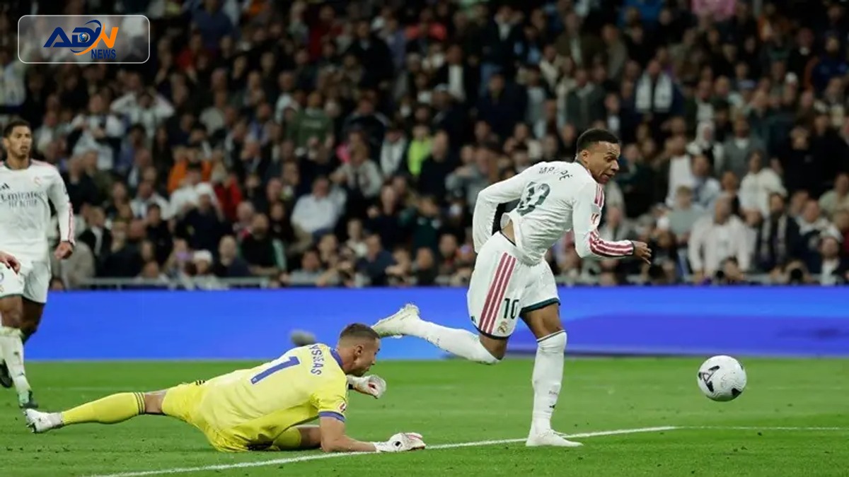 Kylian Mbappe China brands