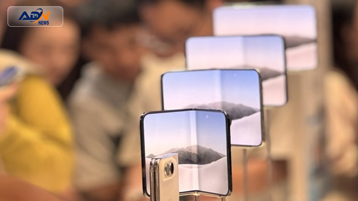 Apple Foldable Phone