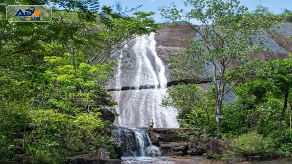 Northern Amazon waterfall season